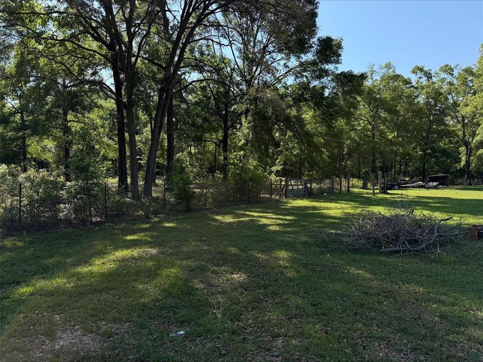 En Venta: $45,000 (2.01 acres)