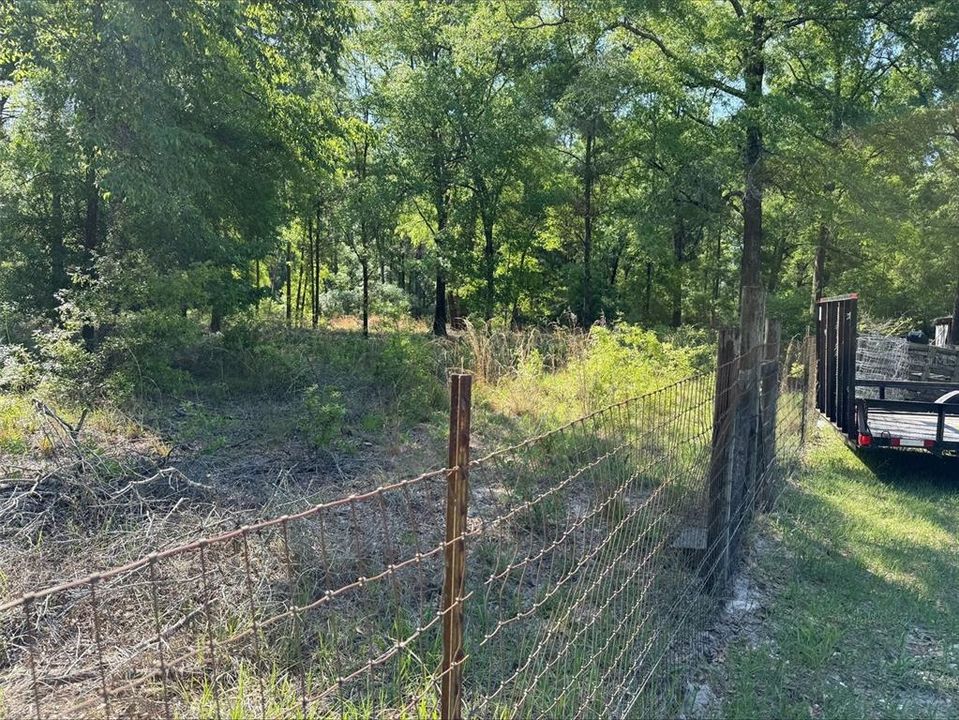 En Venta: $45,000 (2.01 acres)