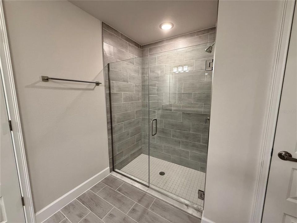 For Sale: $341,250 (4 beds, 2 baths, 1755 Square Feet)
