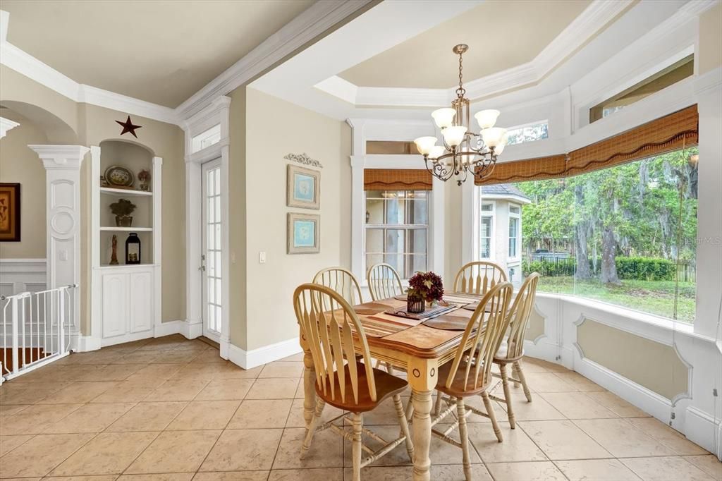 待售: $1,390,000 (7 贝兹, 4 浴室, 6258 平方英尺)