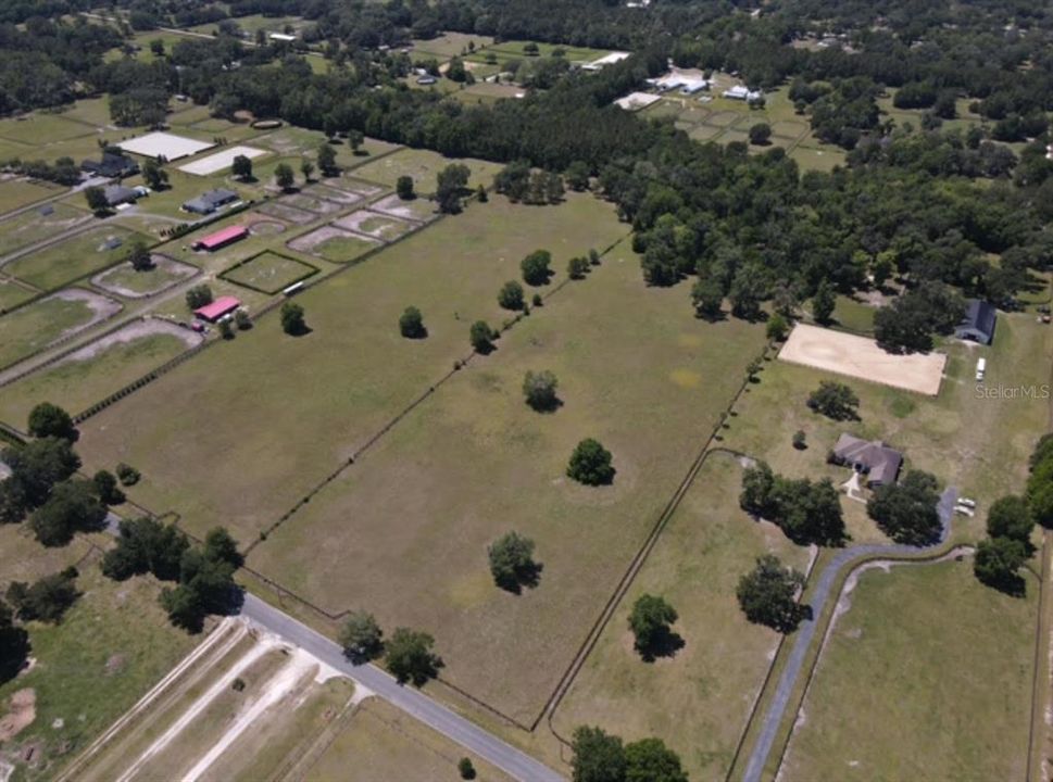 En Venta: $1,190,000 (21.76 acres)