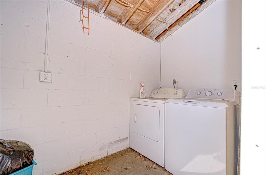 For Sale: $177,500 (3 beds, 1 baths, 1257 Square Feet)