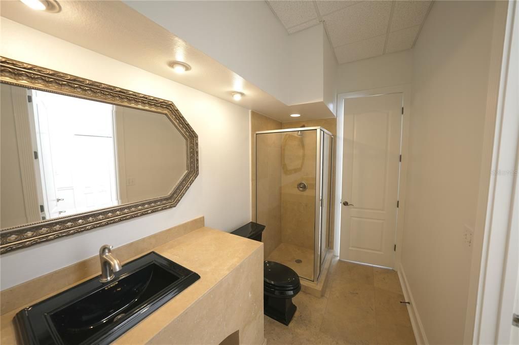 На продажу: $2,526 (0 спален, 0 ванн, 1263 Квадратных фут)