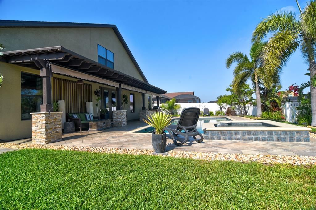 En Venta: $525,000 (4 camas, 3 baños, 2756 Pies cuadrados)