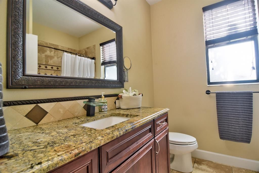 En Venta: $525,000 (4 camas, 3 baños, 2756 Pies cuadrados)