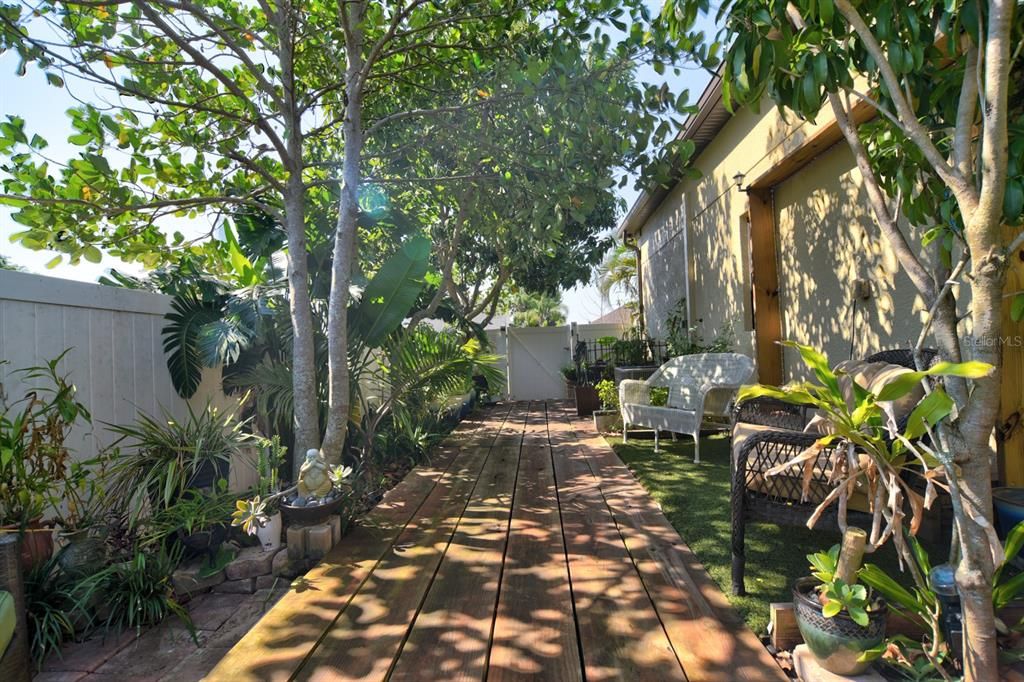 En Venta: $525,000 (4 camas, 3 baños, 2756 Pies cuadrados)