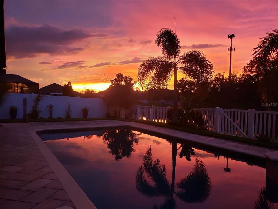 En Venta: $525,000 (4 camas, 3 baños, 2756 Pies cuadrados)