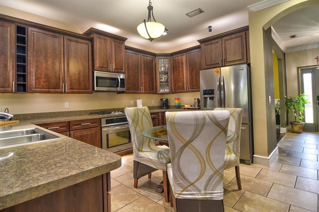 En Venta: $525,000 (4 camas, 3 baños, 2756 Pies cuadrados)