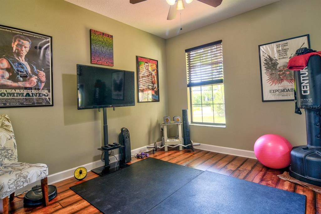 En Venta: $525,000 (4 camas, 3 baños, 2756 Pies cuadrados)