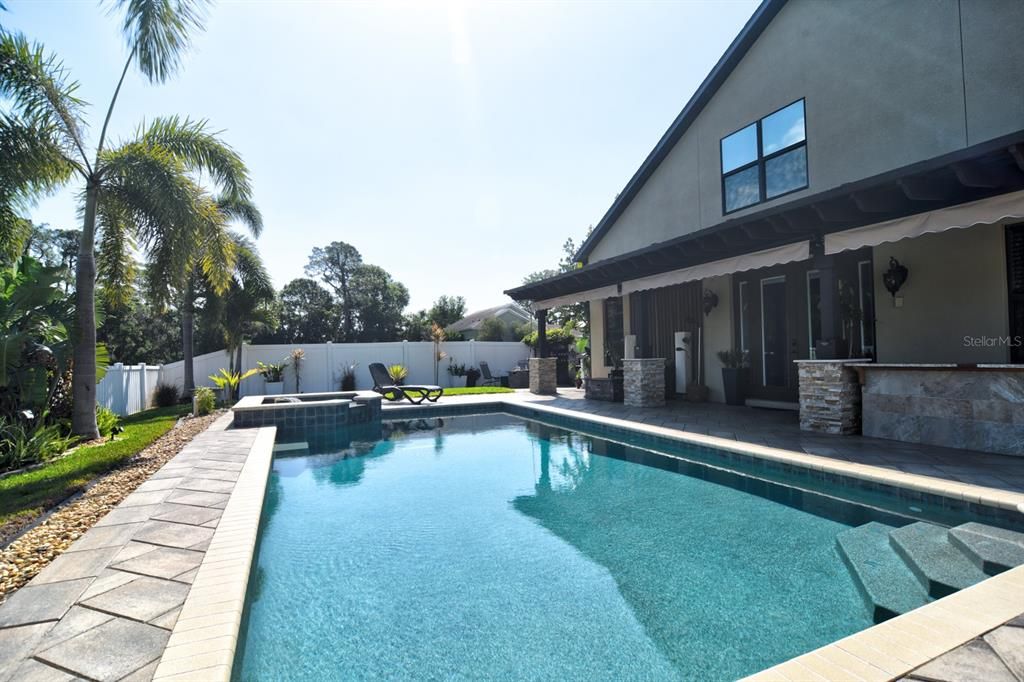 En Venta: $525,000 (4 camas, 3 baños, 2756 Pies cuadrados)