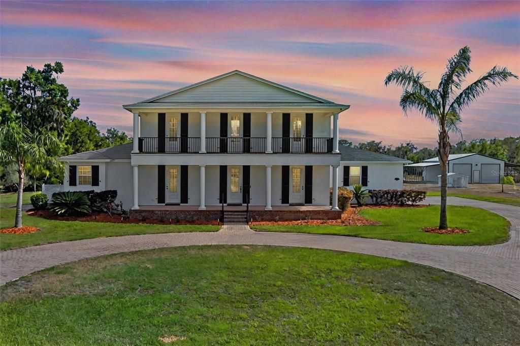 Recently Sold: $1,399,000 (6 beds, 3 baths, 3512 Square Feet)