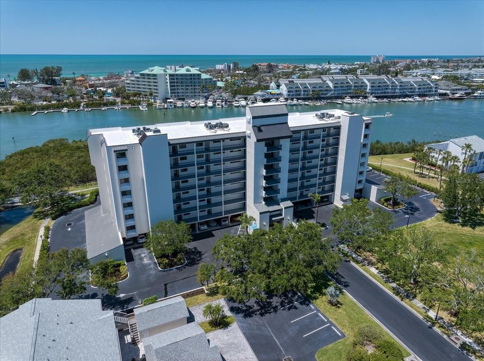 Recently Sold: $289,000 (2 beds, 2 baths, 1225 Square Feet)