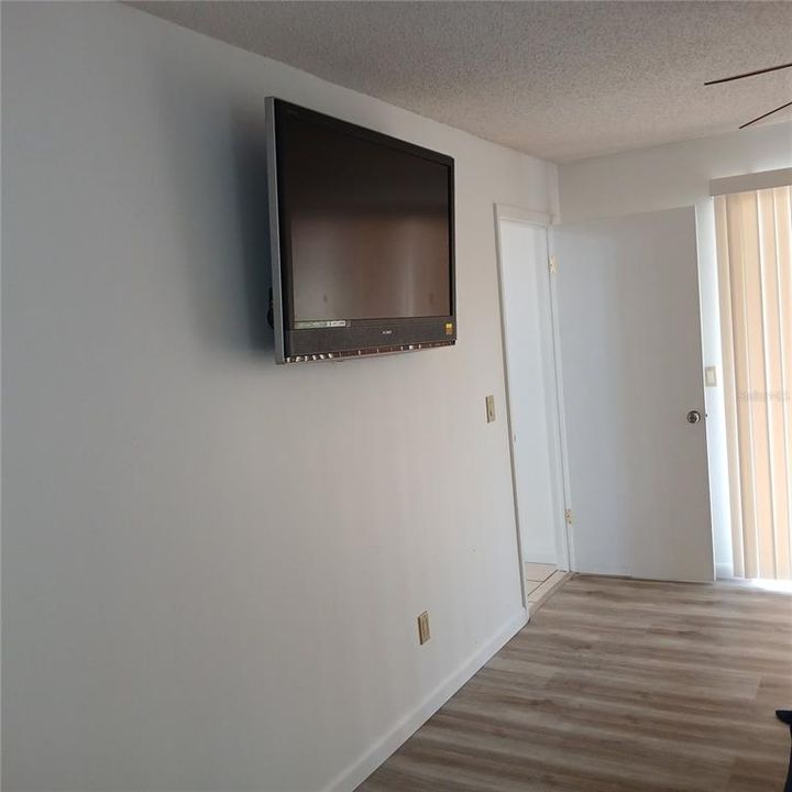 На продажу: $249,900 (3 спален, 2 ванн, 1362 Квадратных фут)