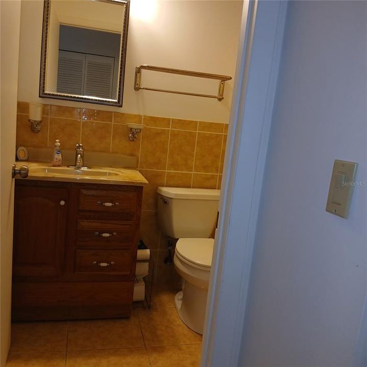 На продажу: $249,900 (3 спален, 2 ванн, 1362 Квадратных фут)