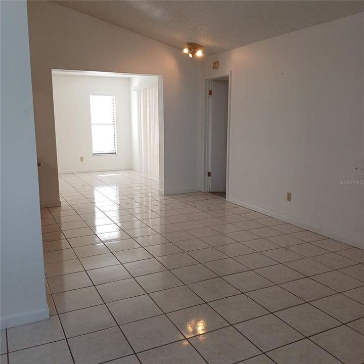 На продажу: $249,900 (3 спален, 2 ванн, 1362 Квадратных фут)