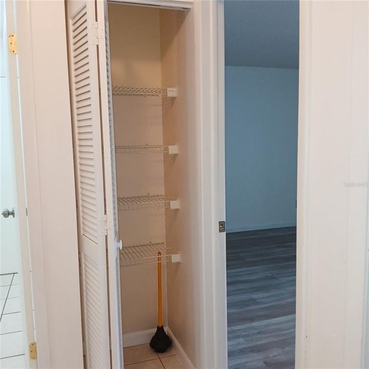 На продажу: $249,900 (3 спален, 2 ванн, 1362 Квадратных фут)