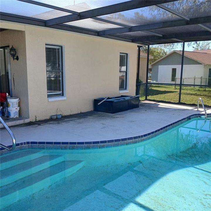 На продажу: $249,900 (3 спален, 2 ванн, 1362 Квадратных фут)