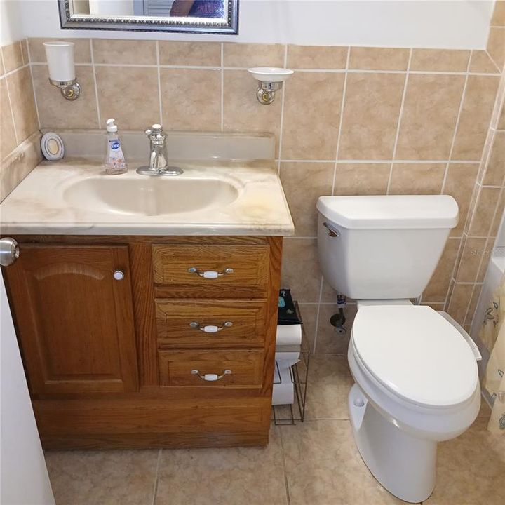 На продажу: $249,900 (3 спален, 2 ванн, 1362 Квадратных фут)