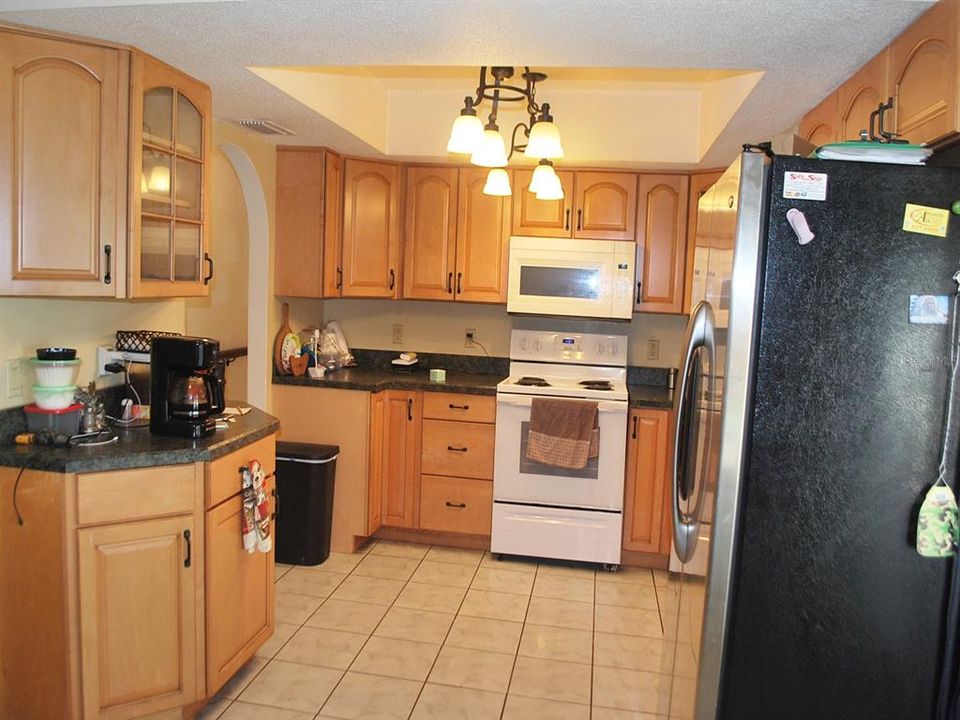 For Sale: $280,500 (3 beds, 2 baths, 1255 Square Feet)