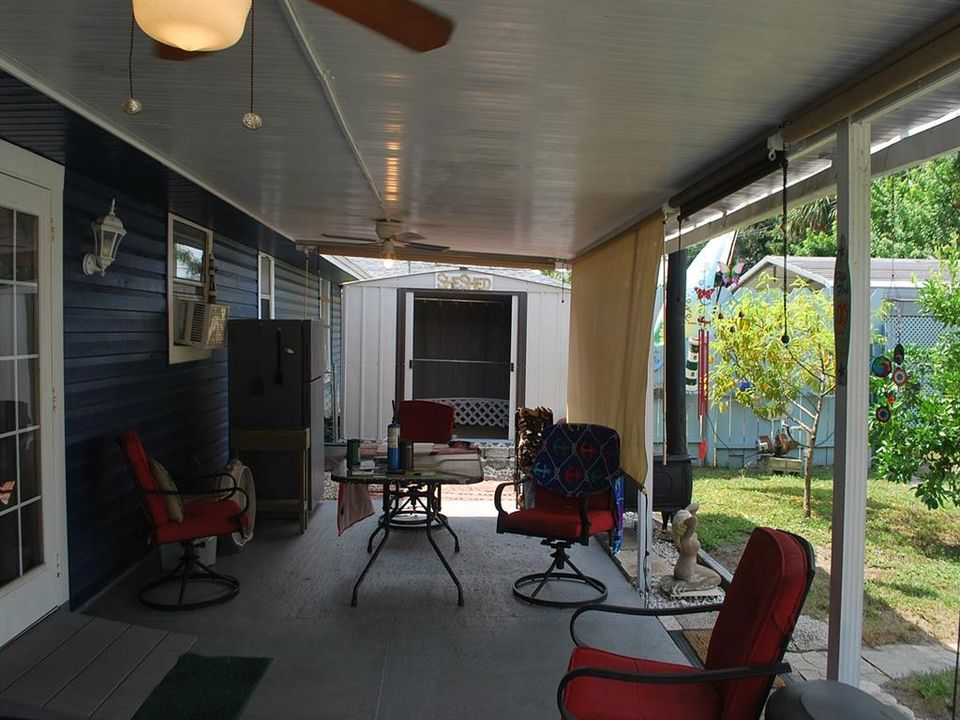 For Sale: $280,500 (3 beds, 2 baths, 1255 Square Feet)