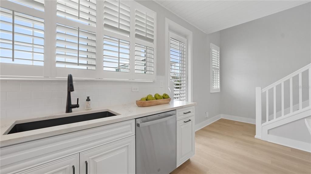 For Sale: $1,790,000 (4 beds, 2 baths, 1803 Square Feet)