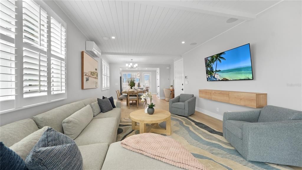 For Sale: $1,790,000 (4 beds, 2 baths, 1803 Square Feet)