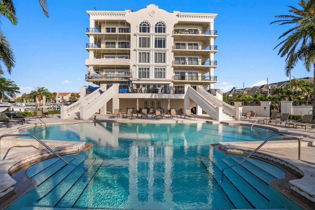 Недавно продано: $1,249,999 (3 спален, 3 ванн, 2179 Квадратных фут)