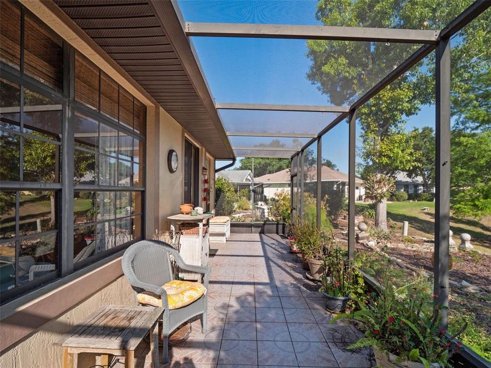 En Venta: $375,000 (3 camas, 3 baños, 2369 Pies cuadrados)