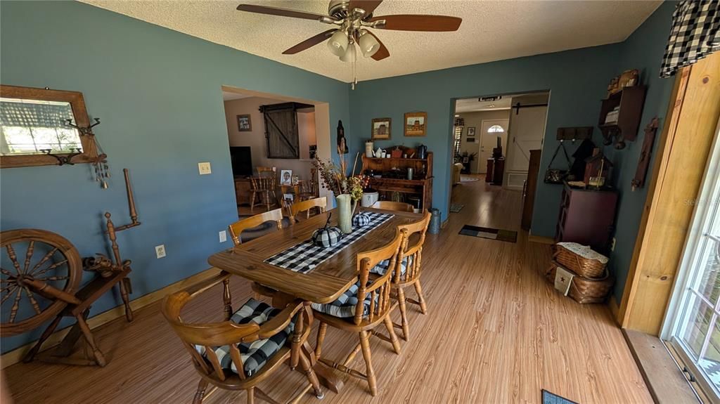 En Venta: $259,900 (3 camas, 1 baños, 1560 Pies cuadrados)