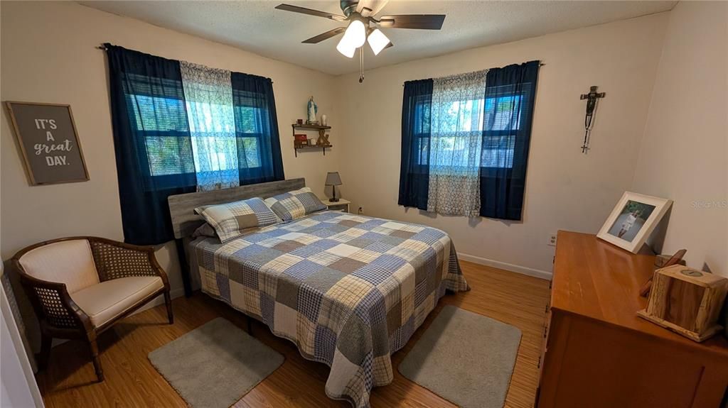 En Venta: $259,900 (3 camas, 1 baños, 1560 Pies cuadrados)