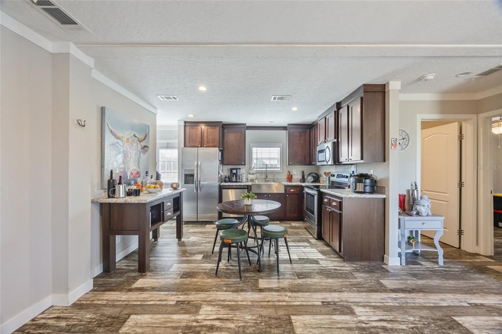 En Venta: $265,000 (3 camas, 2 baños, 1056 Pies cuadrados)