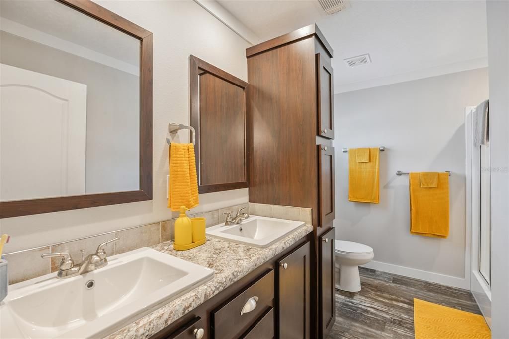 En Venta: $265,000 (3 camas, 2 baños, 1056 Pies cuadrados)