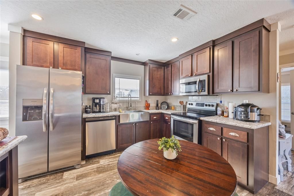 En Venta: $265,000 (3 camas, 2 baños, 1056 Pies cuadrados)