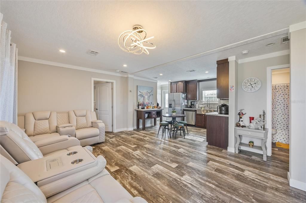 En Venta: $265,000 (3 camas, 2 baños, 1056 Pies cuadrados)