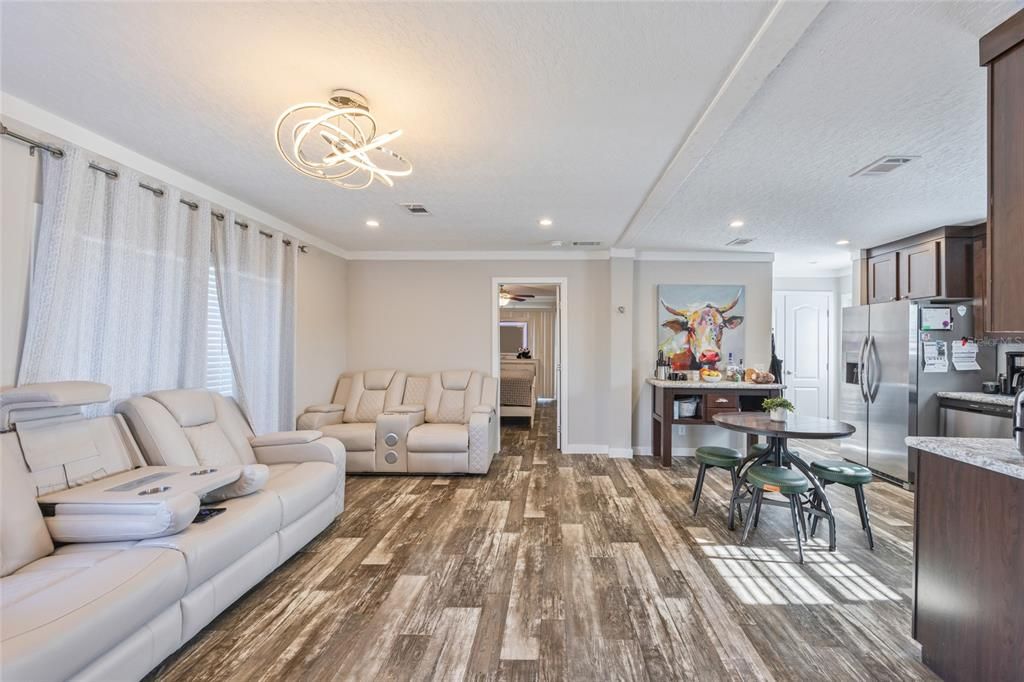 En Venta: $265,000 (3 camas, 2 baños, 1056 Pies cuadrados)