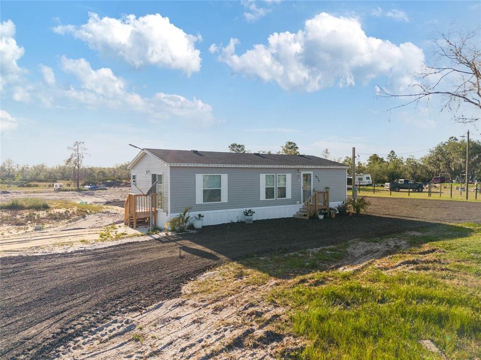 En Venta: $265,000 (3 camas, 2 baños, 1056 Pies cuadrados)