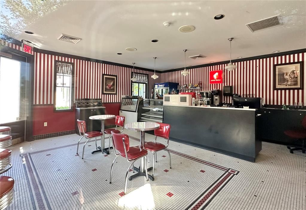 En Venta: $310,000 (2 camas, 2 baños, 1558 Pies cuadrados)