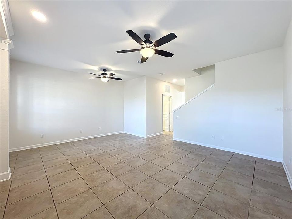 For Sale: $429,900 (3 beds, 2 baths, 1644 Square Feet)