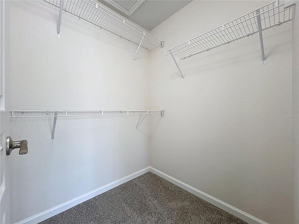 For Sale: $429,900 (3 beds, 2 baths, 1644 Square Feet)