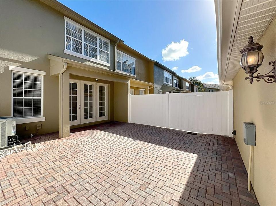 For Sale: $429,900 (3 beds, 2 baths, 1644 Square Feet)