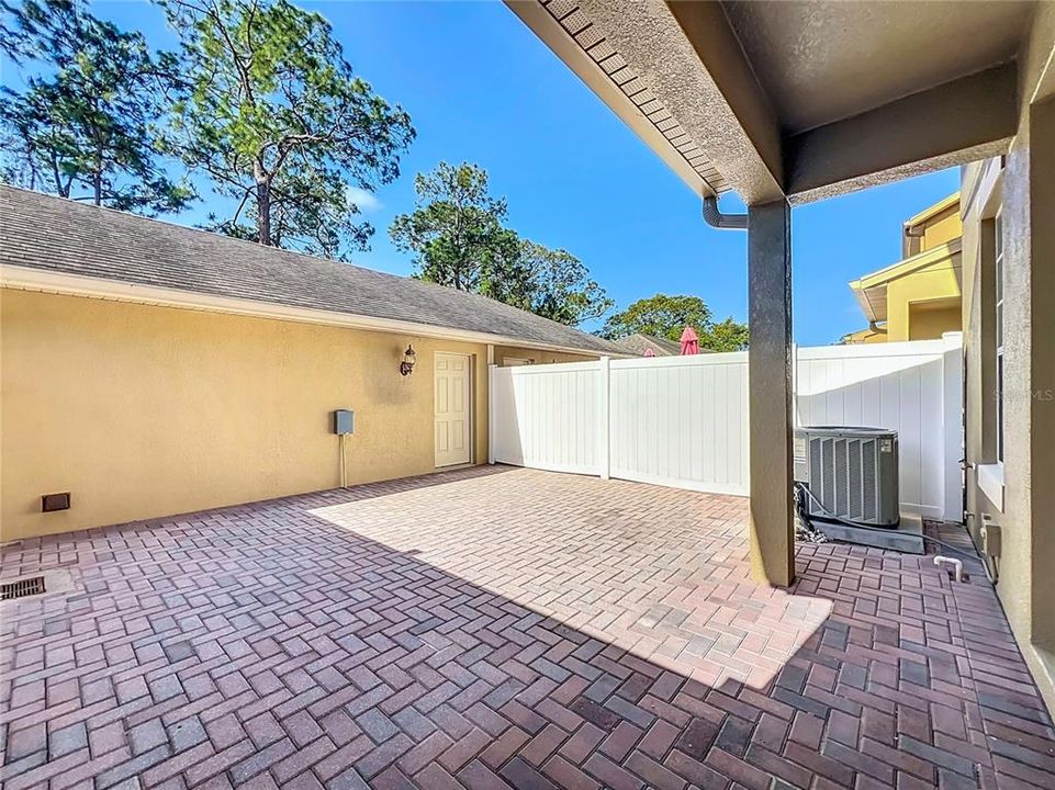 For Sale: $429,900 (3 beds, 2 baths, 1644 Square Feet)