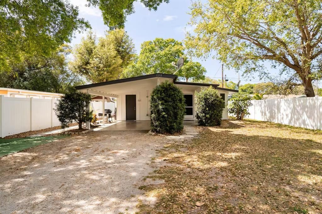 Recently Sold: $369,000 (3 beds, 2 baths, 960 Square Feet)