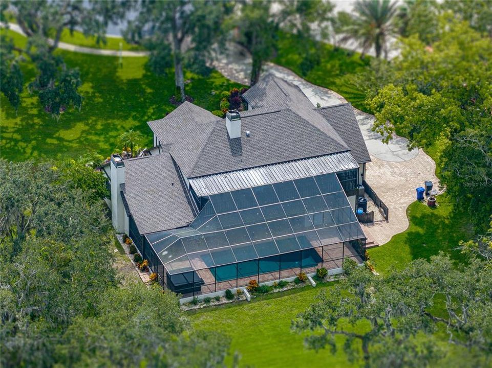 Под контрактом: $1,025,000 (4 спален, 3 ванн, 2942 Квадратных фут)