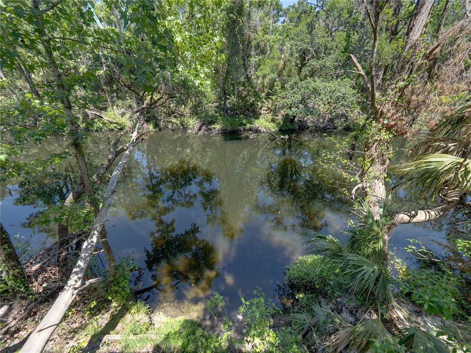 Под контрактом: $1,025,000 (4 спален, 3 ванн, 2942 Квадратных фут)