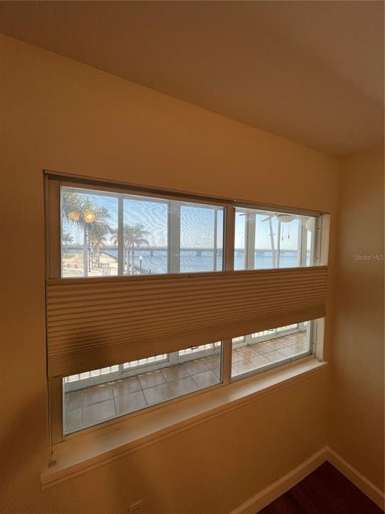 待售: $295,500 (2 贝兹, 2 浴室, 1077 平方英尺)