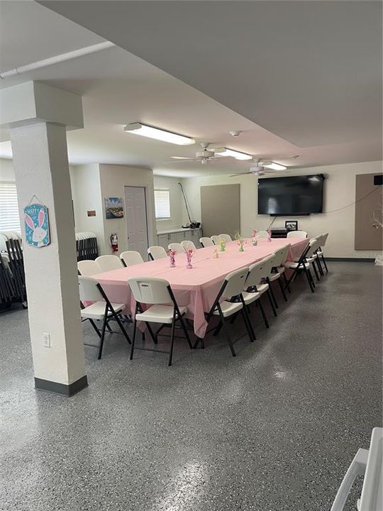 待售: $295,500 (2 贝兹, 2 浴室, 1077 平方英尺)