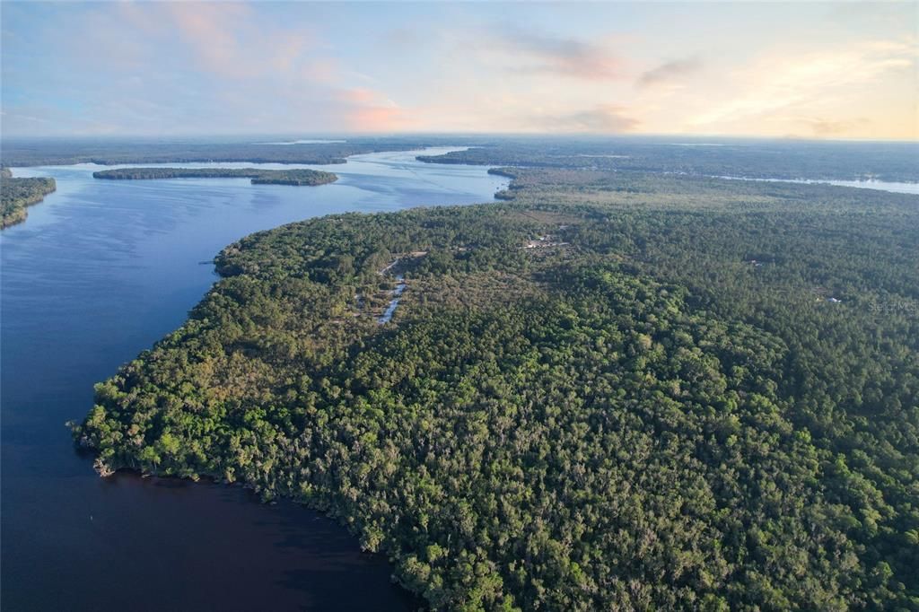 En Venta: $950,000 (82.82 acres)