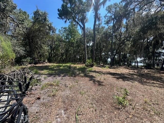 En Venta: $950,000 (82.82 acres)