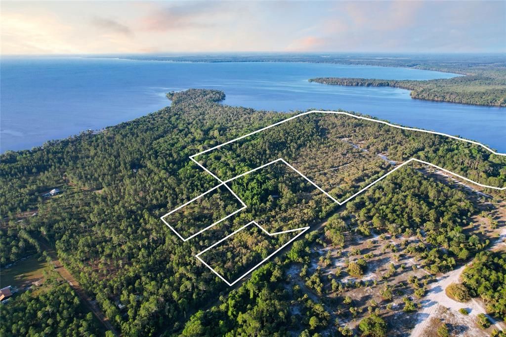 En Venta: $950,000 (82.82 acres)