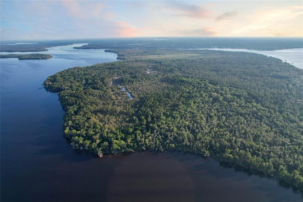 En Venta: $950,000 (82.82 acres)